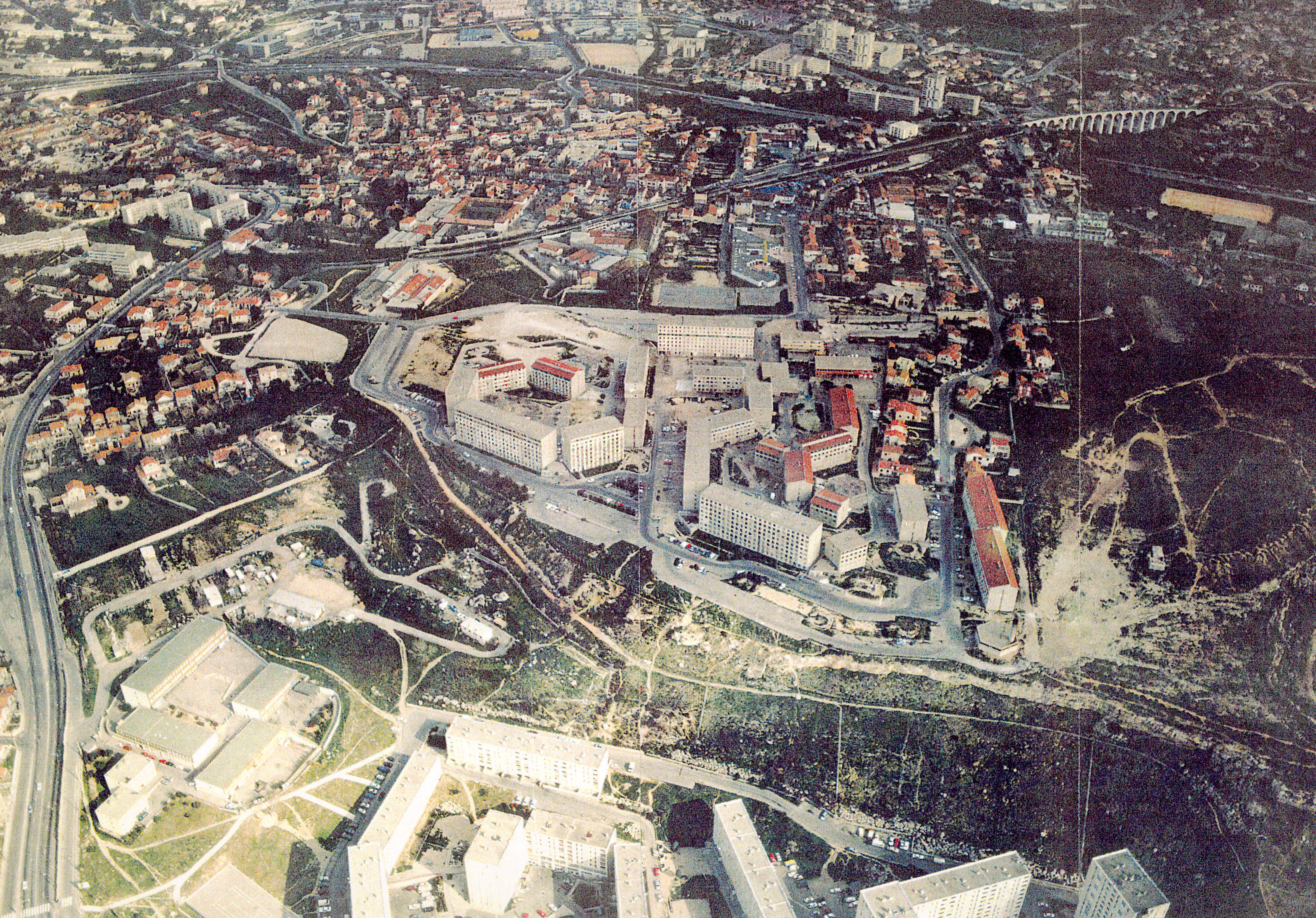 Illustration de Mobilisations associatives et politique de la ville à Marseille